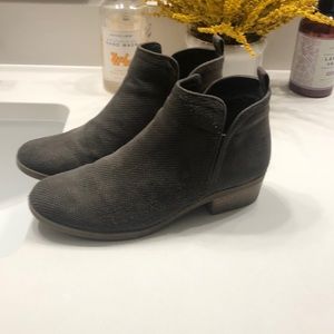 Size 6 booties, fat grey